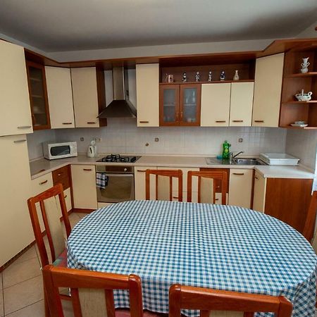 Apartmani Vrljicak Омиш Экстерьер фото