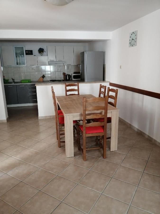 Apartmani Vrljicak Омиш Экстерьер фото