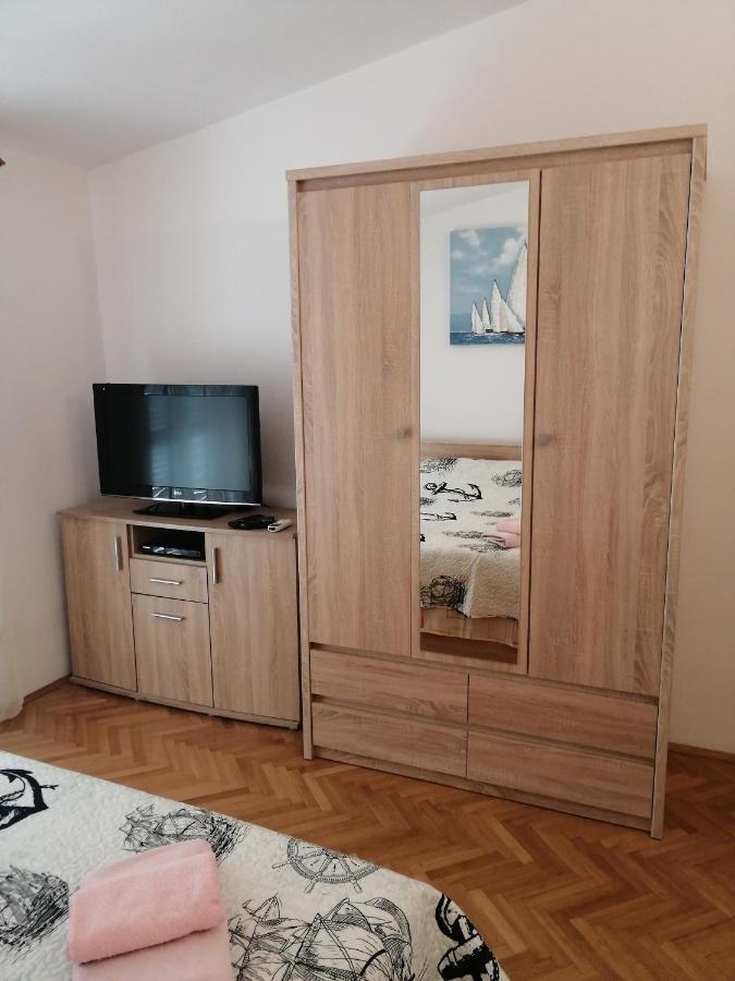 Apartmani Vrljicak Омиш Экстерьер фото