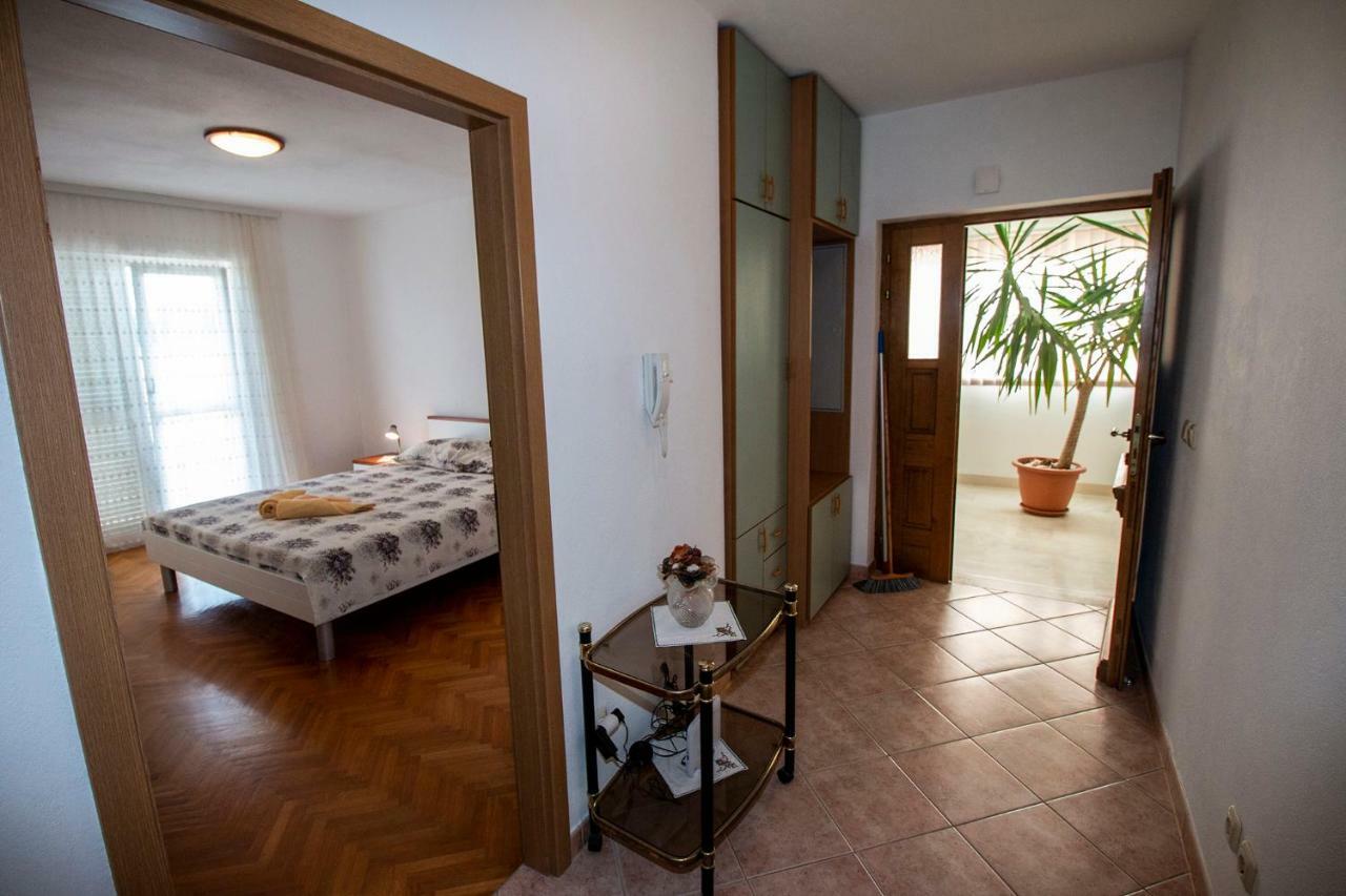 Apartmani Vrljicak Омиш Экстерьер фото