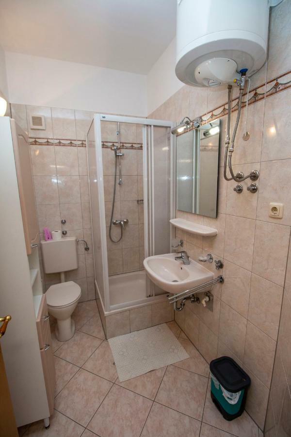 Apartmani Vrljicak Омиш Экстерьер фото