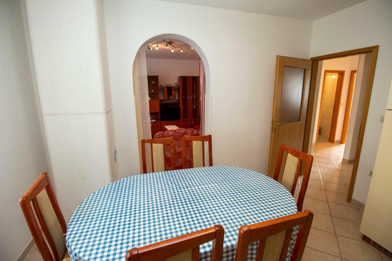 Apartmani Vrljicak Омиш Экстерьер фото