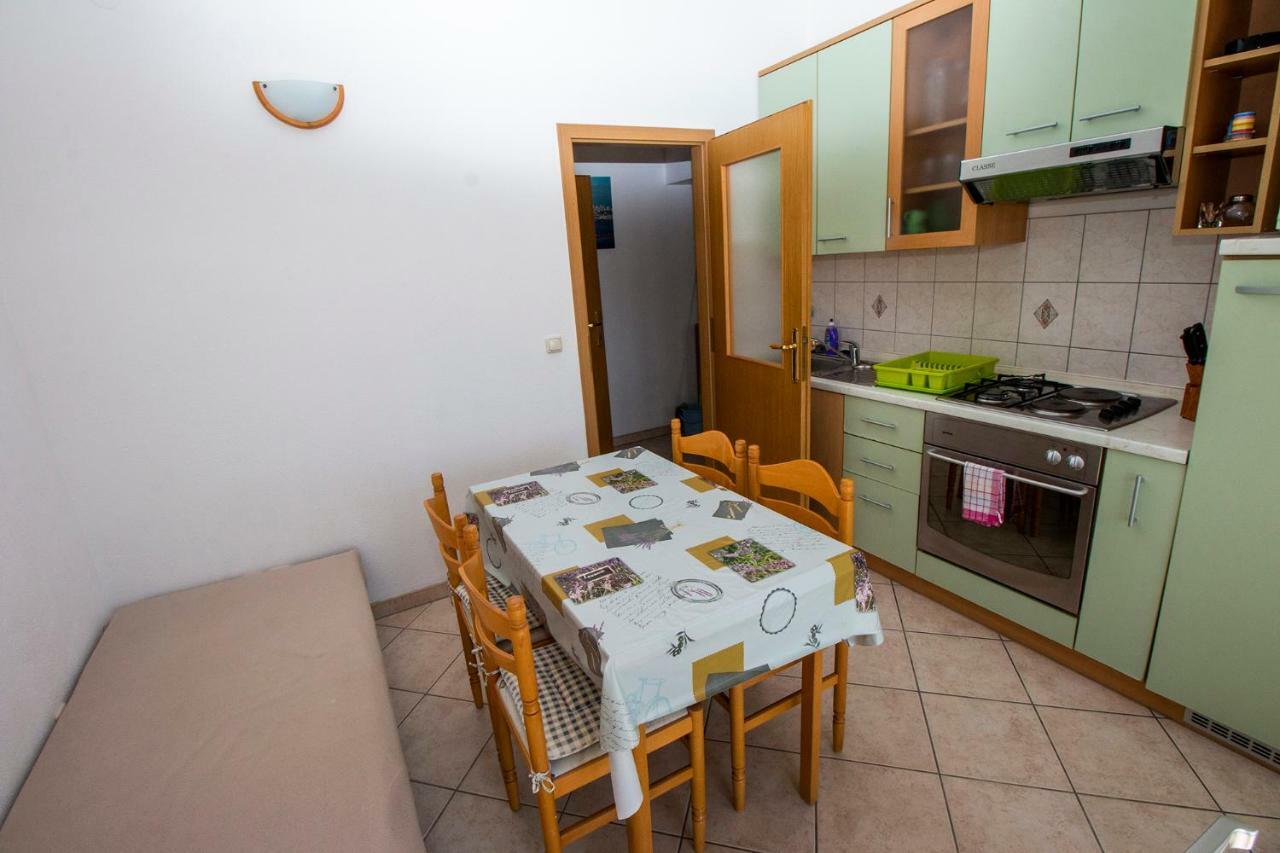 Apartmani Vrljicak Омиш Экстерьер фото