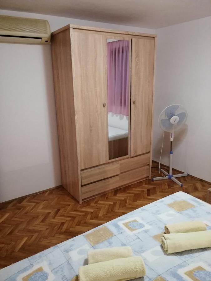 Apartmani Vrljicak Омиш Экстерьер фото
